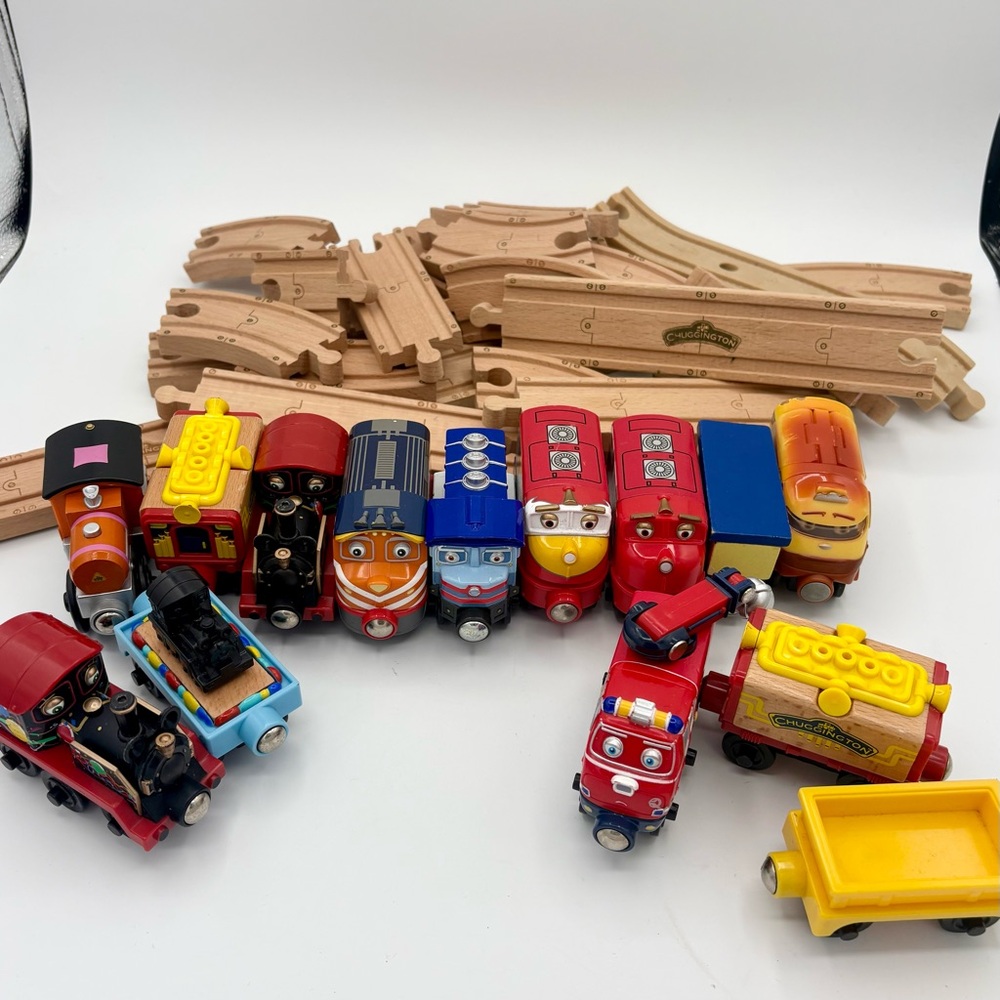 Chuggington Character Trains Wooden and Plastic Train Wooden Track Lot 38 Pieces